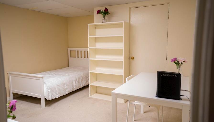 Elham's room