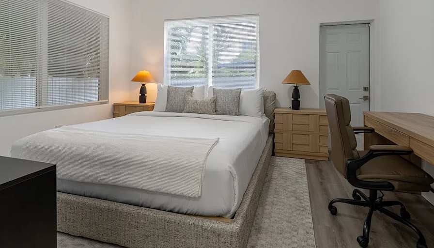 Evelyn's room