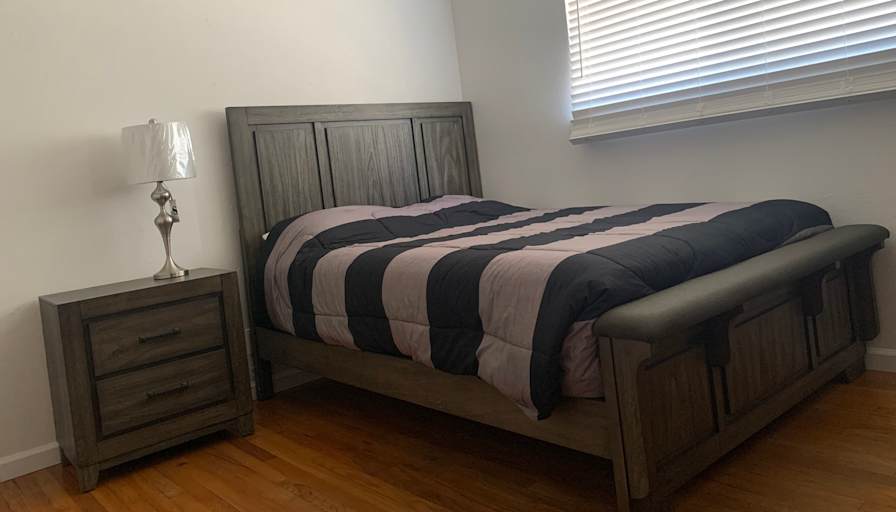Phouva's room