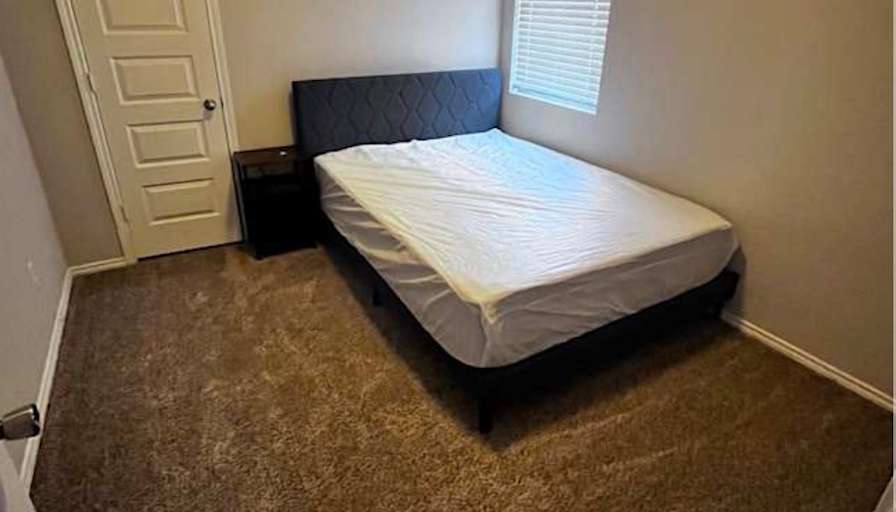Floyd's room