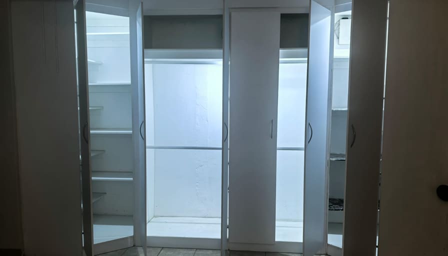 Aurental's room
