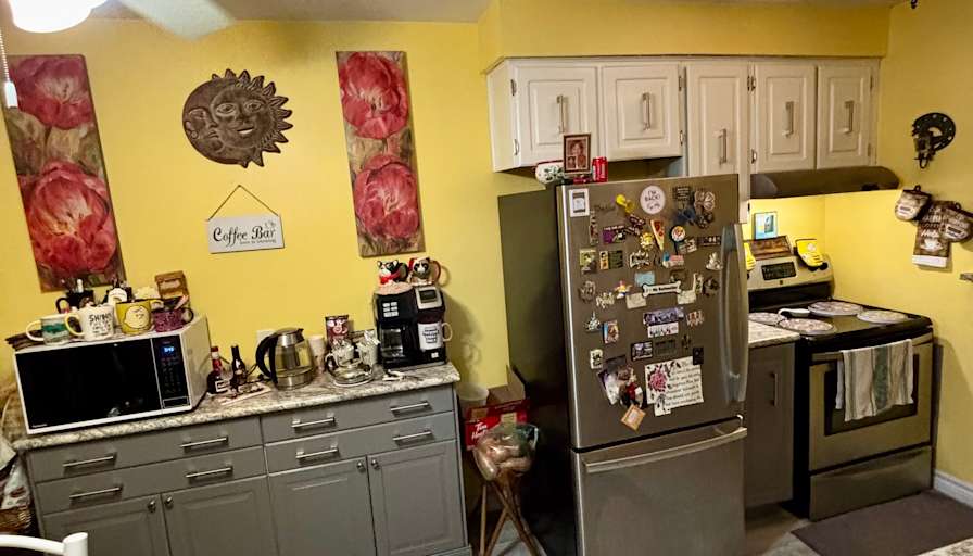 Dayna's room
