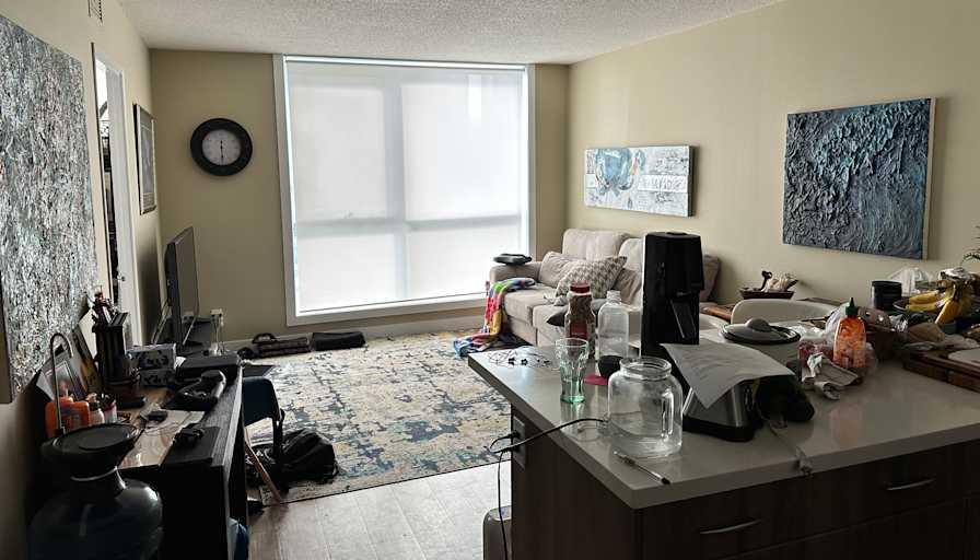 Jusep's room