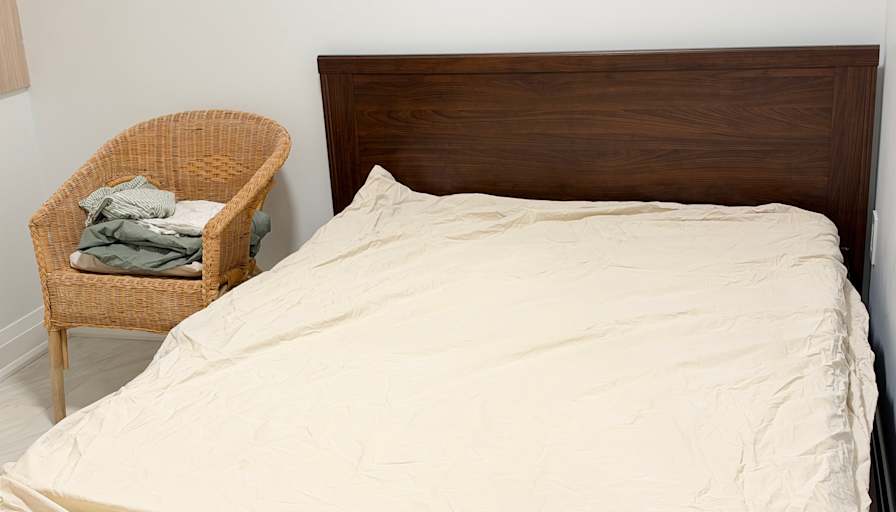 Tunji Oye's room