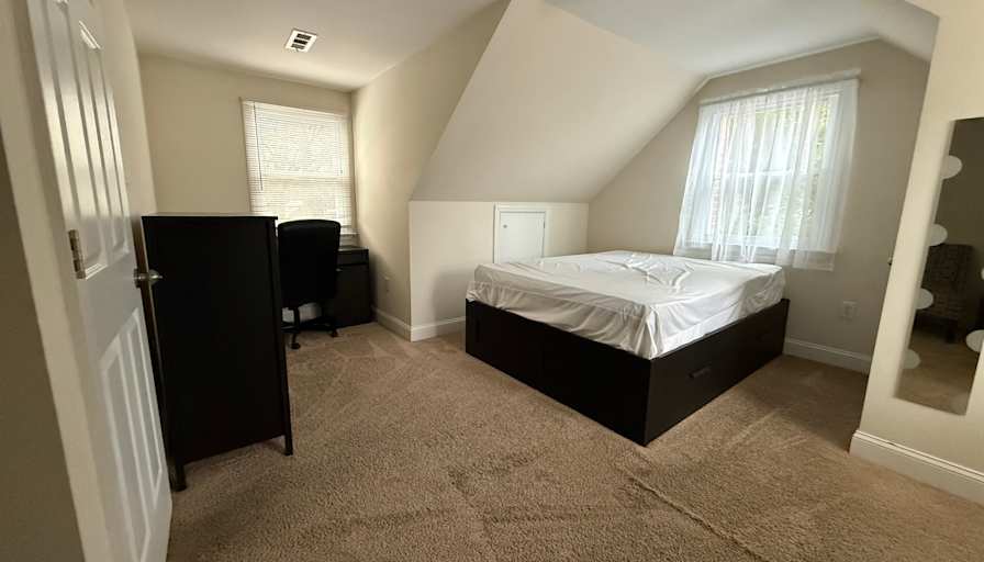Erick's room