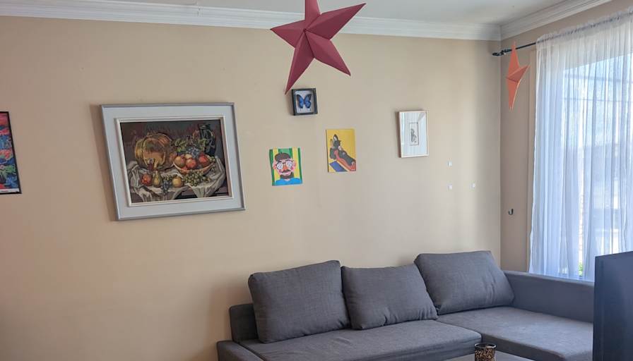 Talya Valiente's room
