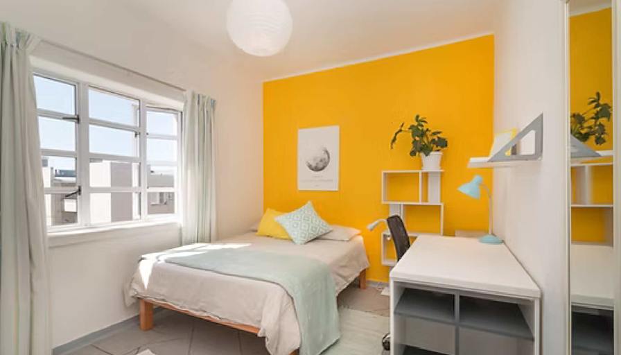 Jos Michele Milne's room