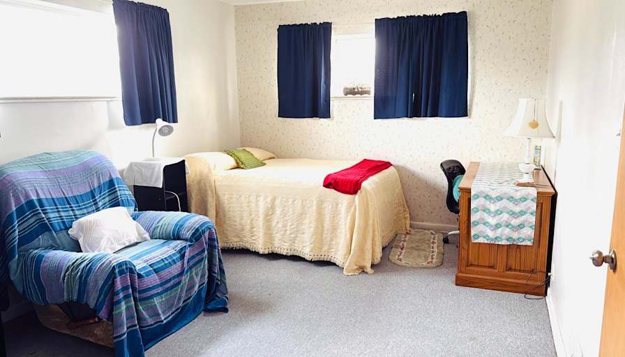 Vivian's room