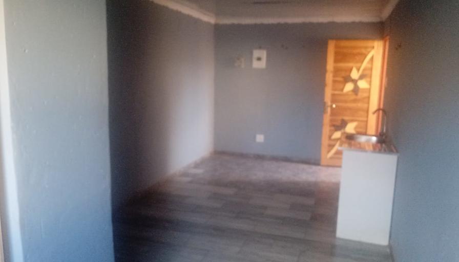 Luvuyo Trisher Bila's room