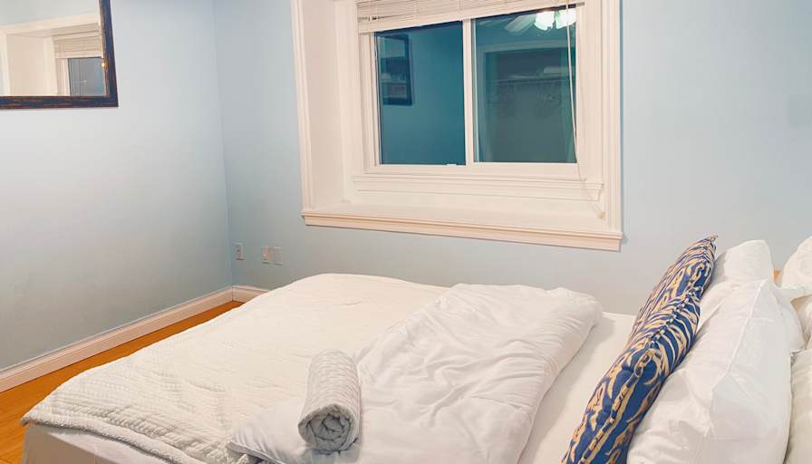 Mohammad's room