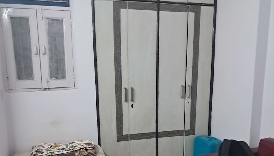 Mishra ji's room