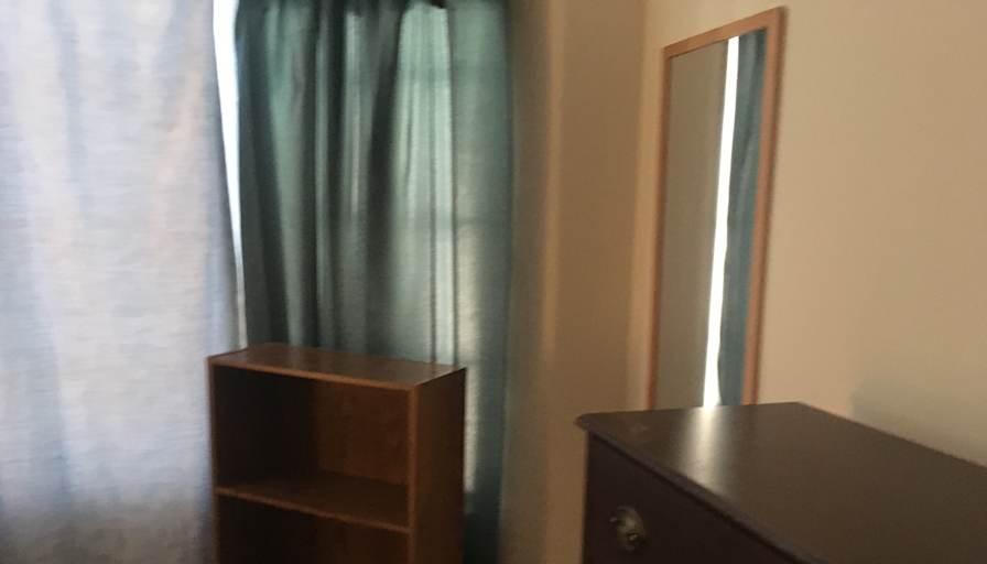 kiyoumarceFaridian's room