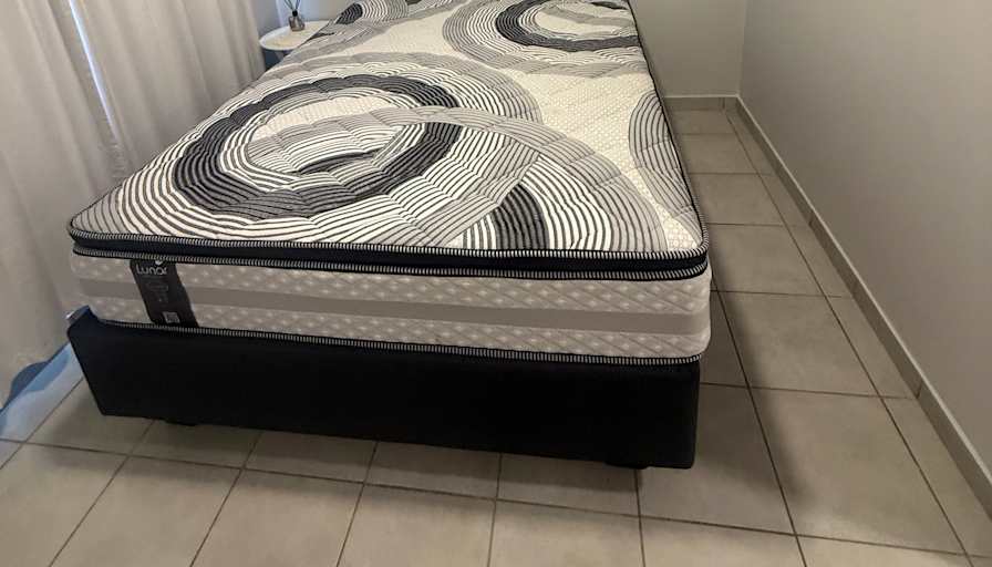 Zodidi's room