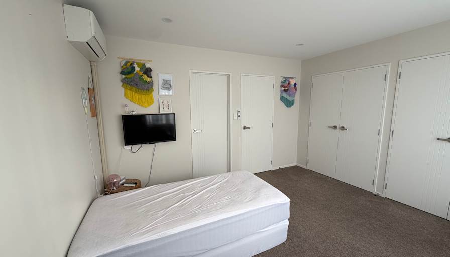 Chiho's room