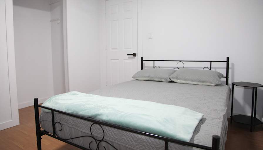 Teresa Tran's room