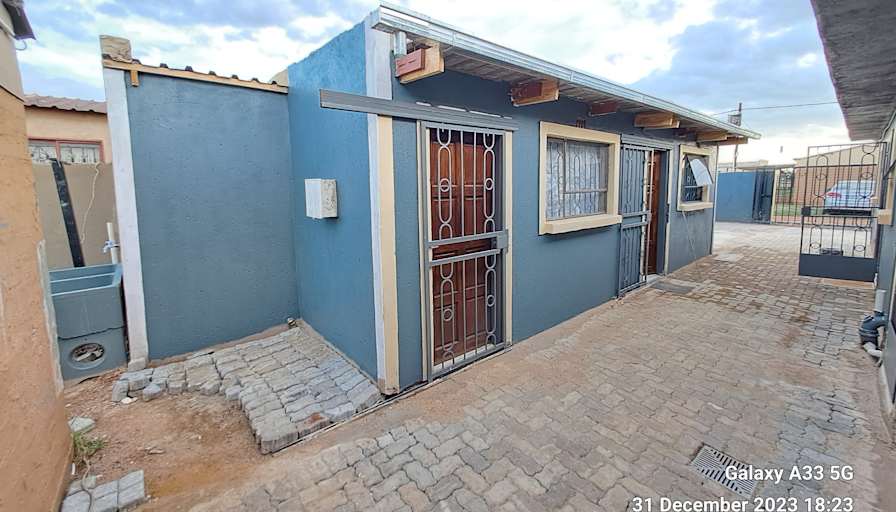Rocks Property Rentals's room