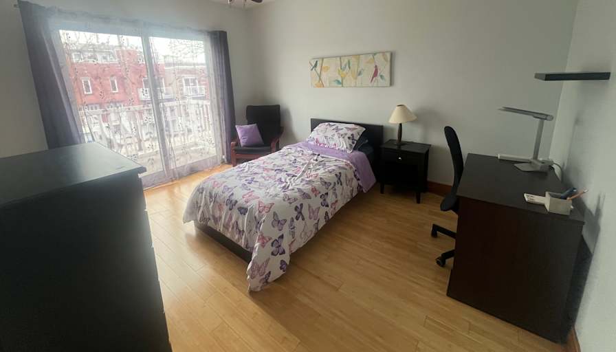 Carole's room