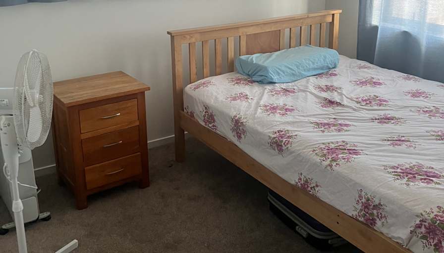 EDWARD's room