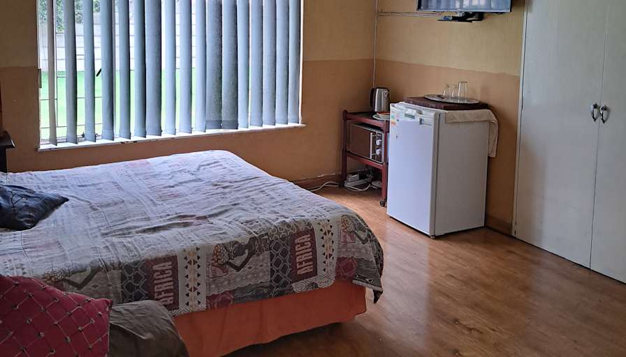 Deon's room