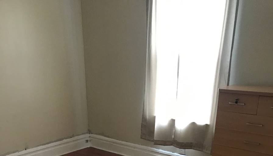 Jen's room