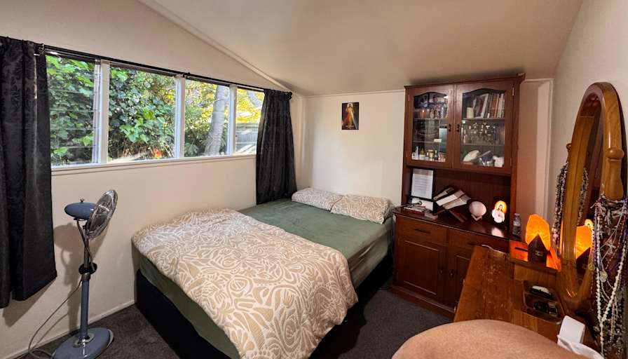 Roy Abraham's room