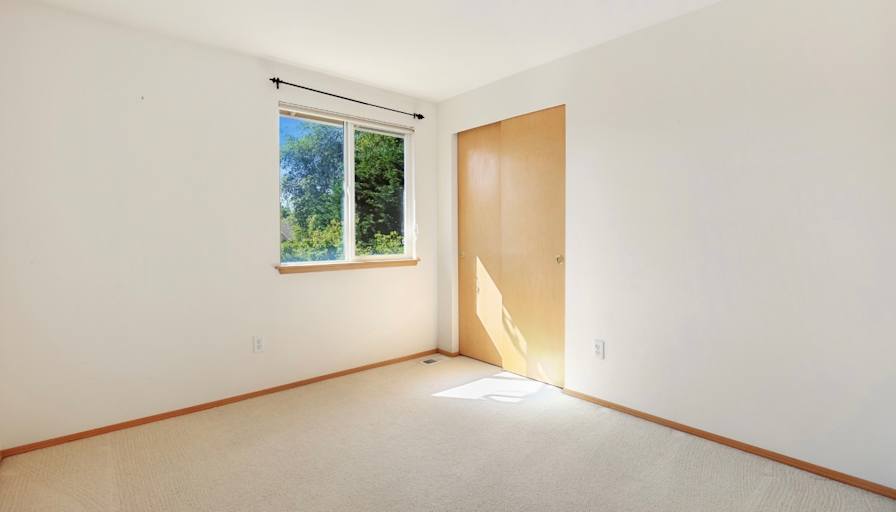 Thien's room