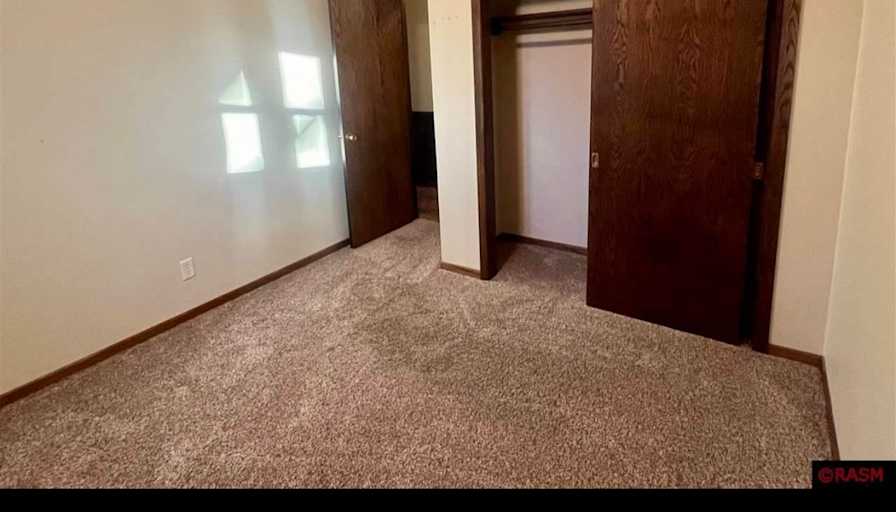 Evelyn's room