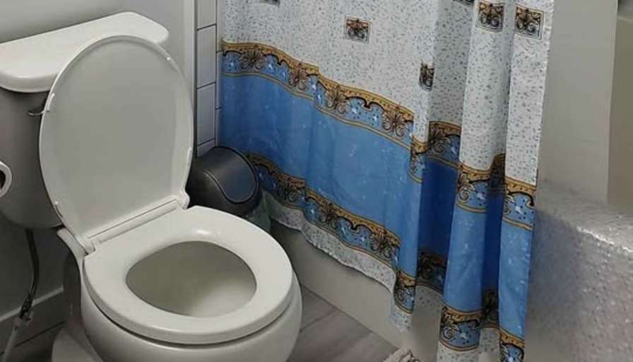 Llariza Camacho's room