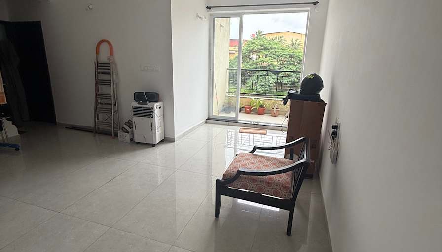 Dheeraj Khadapkar's room