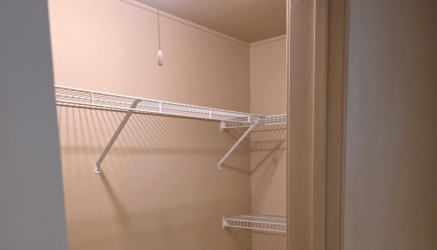 Hans's room