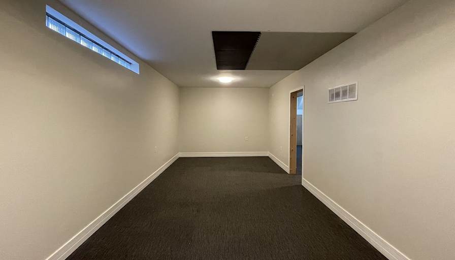 LJ Pic's room