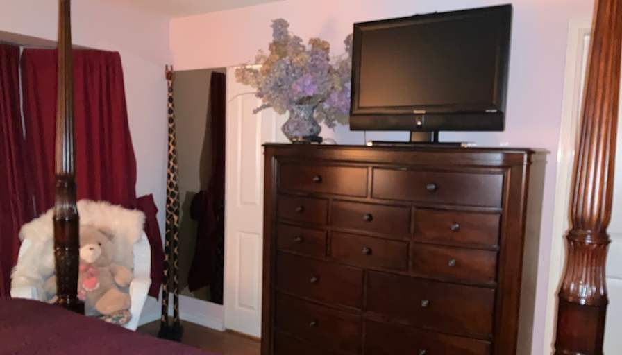 Glenn's room