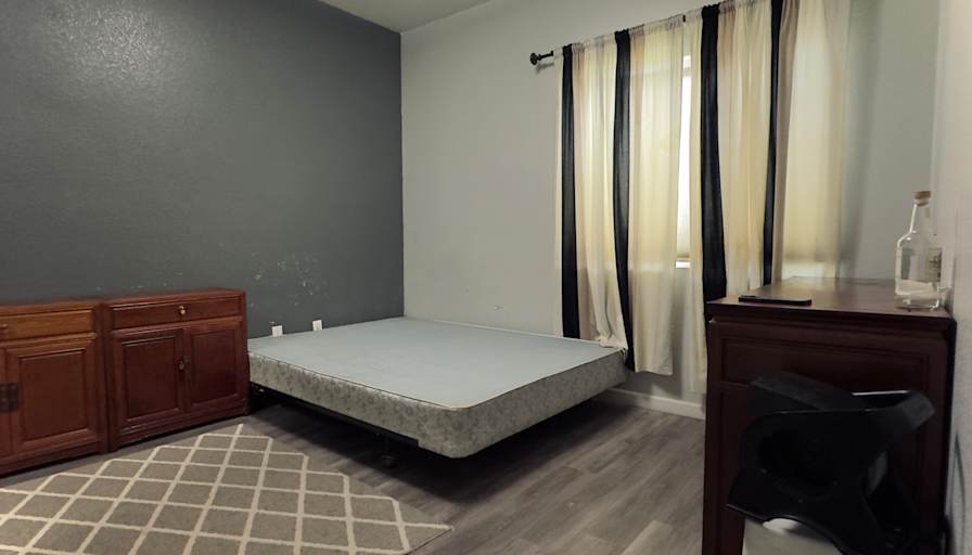 Bill's room