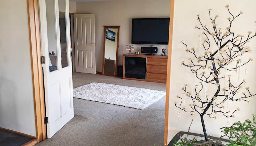 Tony's room