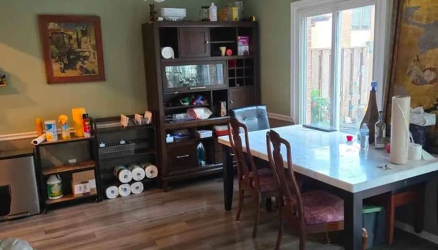 Sunny Room in Gaithersburg's room