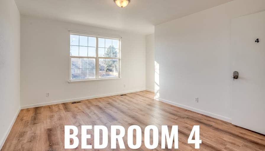 HomeCrew's room