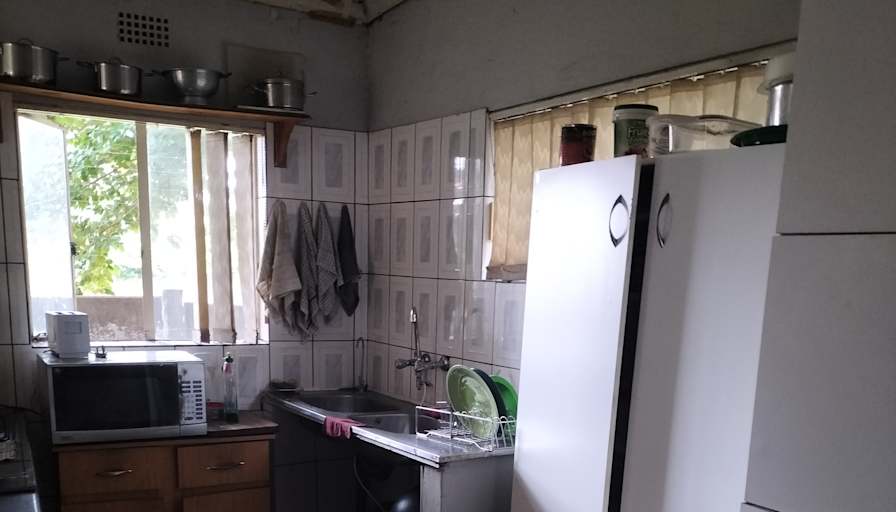 Jeanett's room