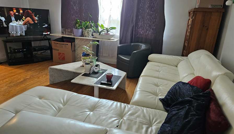 Donna's room