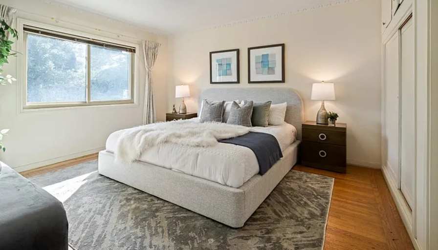 Thelma's room