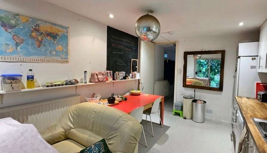 Mirae's room