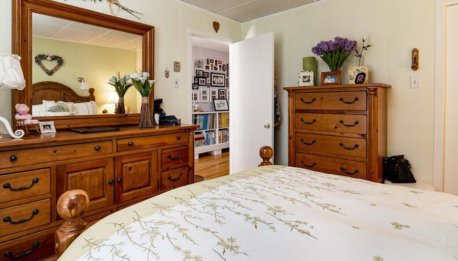 Cary's room