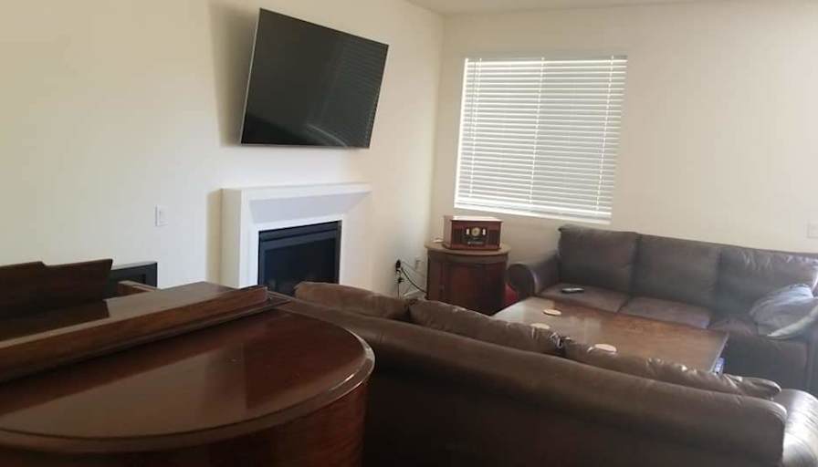 Aspen House's room