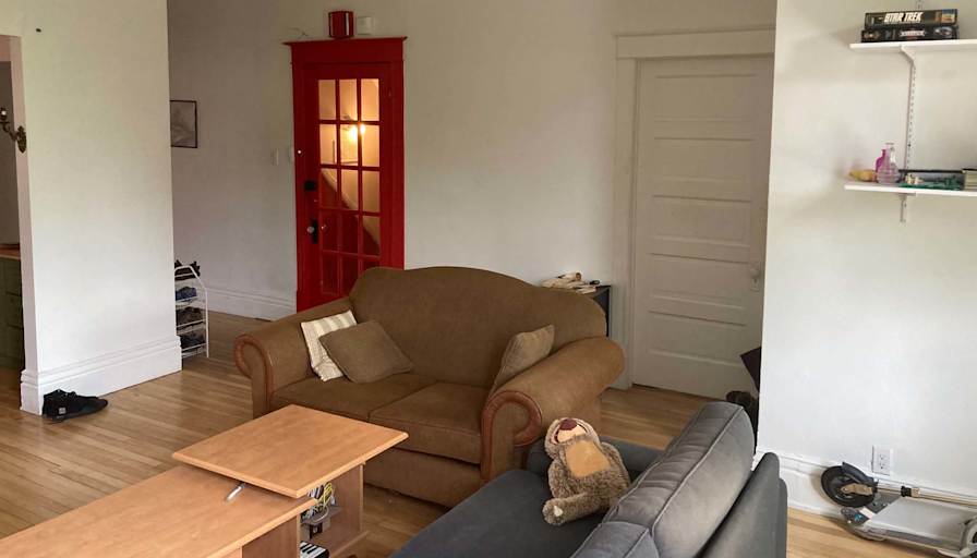 Simon Richard's room