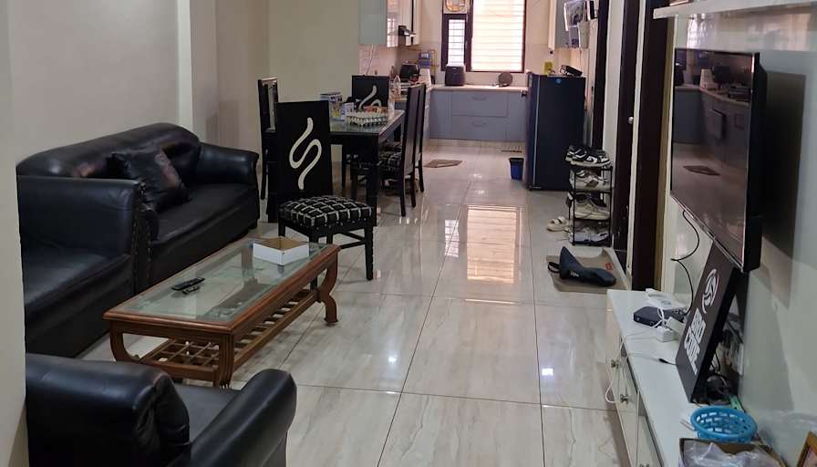 Devansh's room