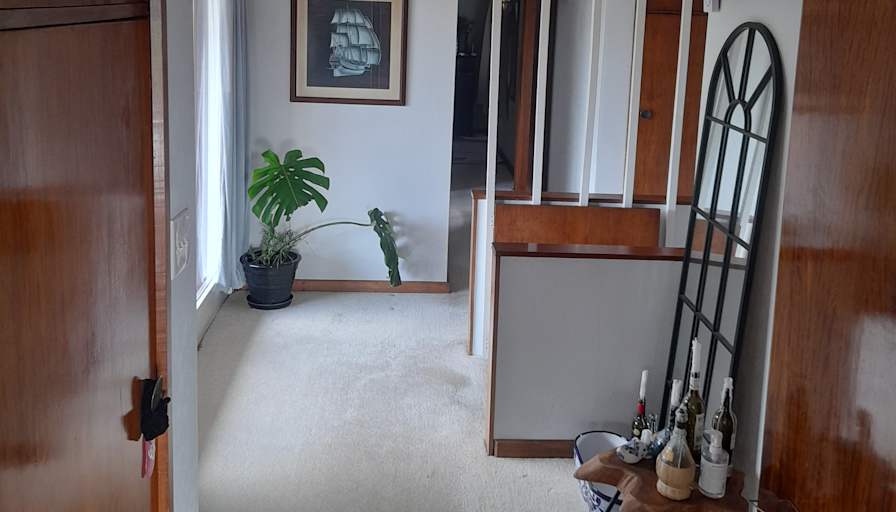 Damo's room