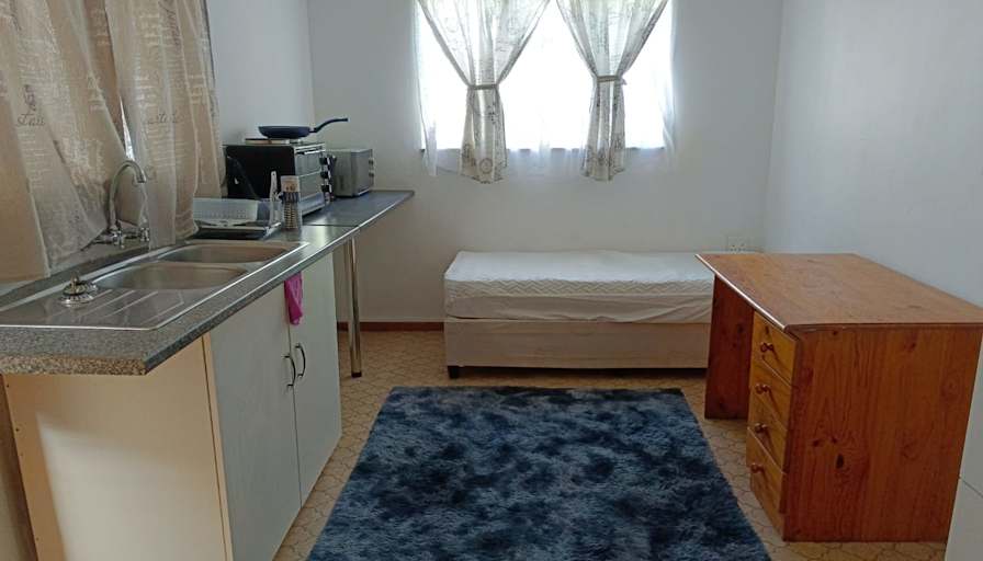 CHURCHILL PAROW WEST's room