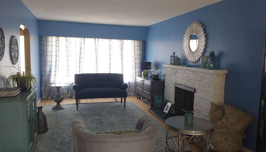 Christina Zahar's room