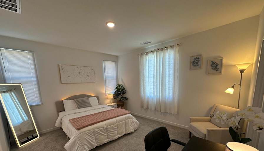 Ali's room