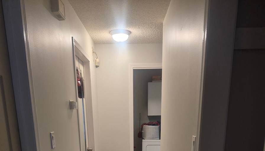 Dwight Neuman's room