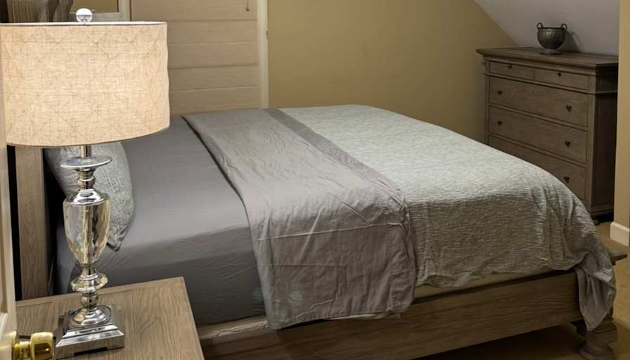 Floyd's room